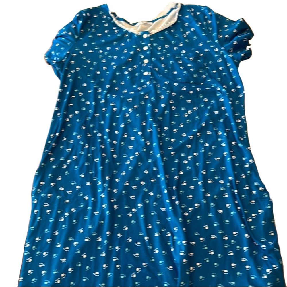 Blue paw print Nightgown, size medium